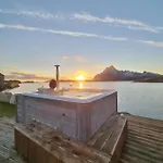 Hus I Naturskjonne Omgivelser Сasa de vacaciones Hopen (Vagan)