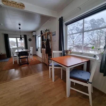 Hus I Naturskjonne Omgivelser Feriehus Hopen (Vågan)