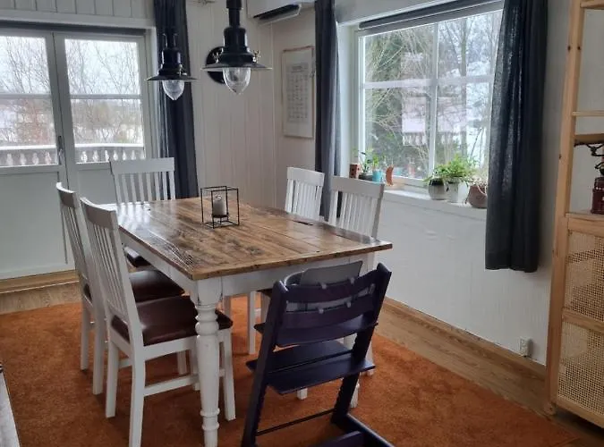 Hus I Naturskjonne Omgivelser Semesterbostad Hopen (Vagan)